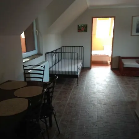 Velocafe Apartman *